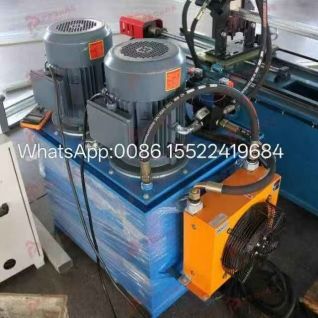 Máquina de laminación para perfiles de acero ligero tipo C