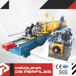 Equipo para fabricar montantes metálicos